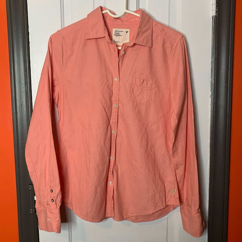 American Eagle Outfitters Chambray Button Down Shirt